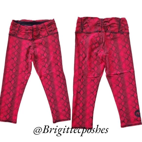 FLYWHEEL Red Snake Print Leggings - Picture 2 of 5